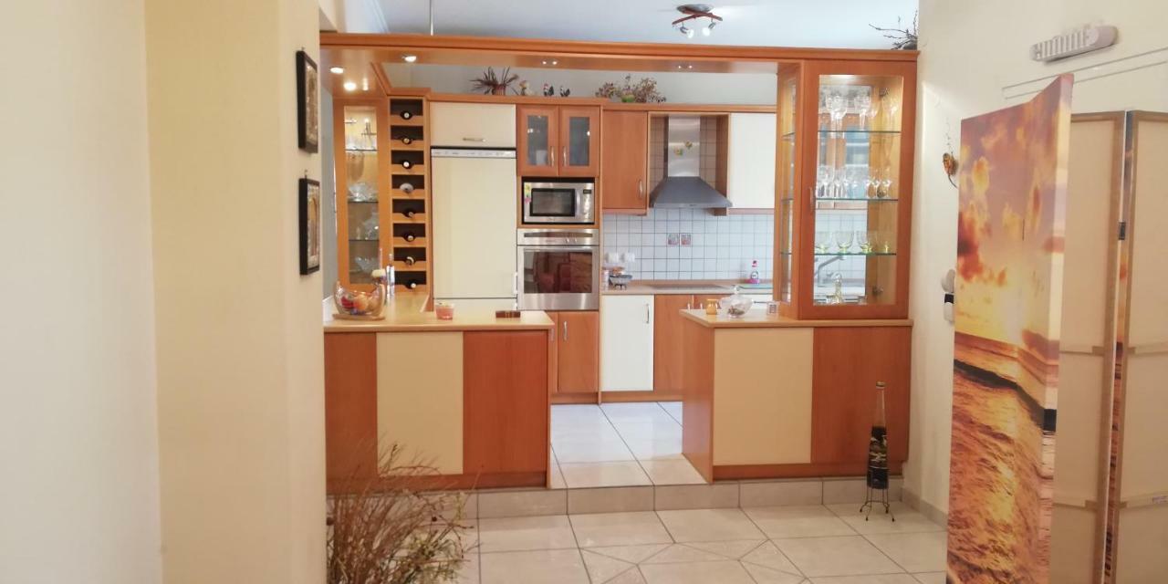Apartment Giorgos 卡拉马塔 外观 照片