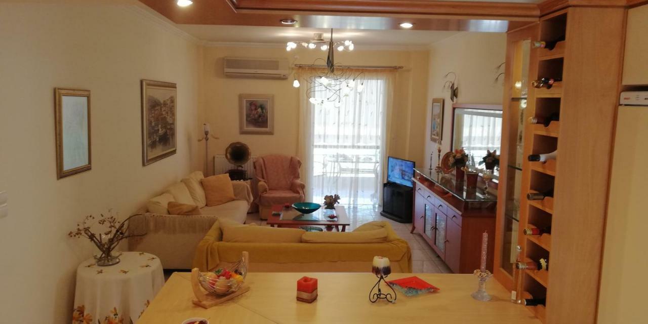 Apartment Giorgos 卡拉马塔 外观 照片
