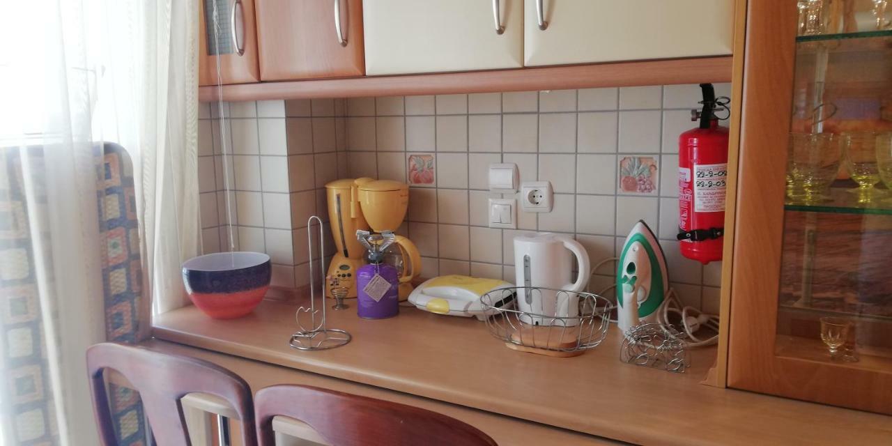 Apartment Giorgos 卡拉马塔 外观 照片