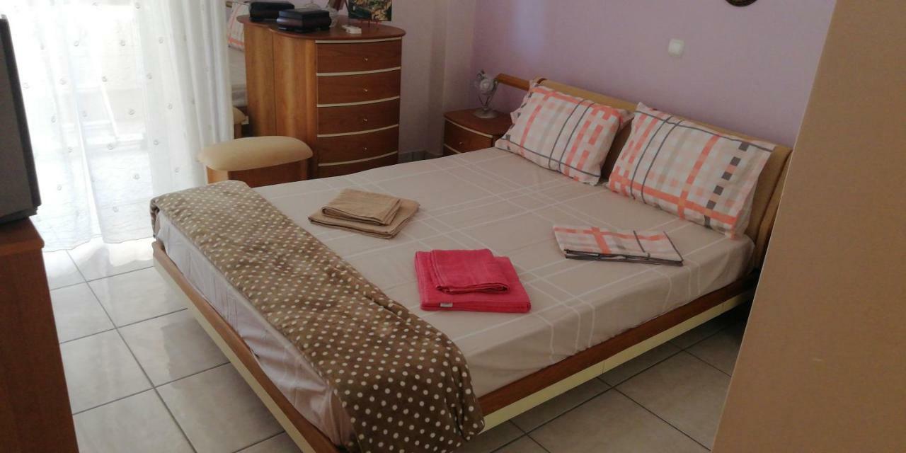 Apartment Giorgos 卡拉马塔 外观 照片